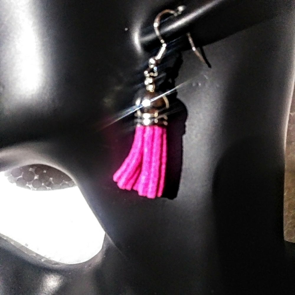 JovitaSpring Love Struck tassel